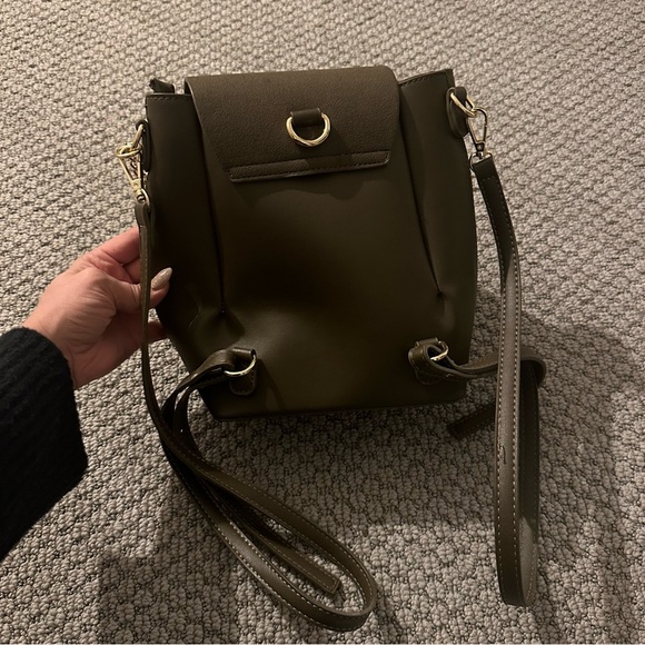 Olive Green Faux Leather Mini Backpack Cute Trendy Gold Chain Mini Bag NWT - Picture 5 of 5
